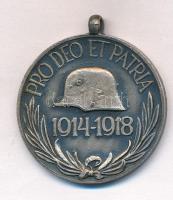 1929. "Magyar Háborús Emlékérem kardokkal, sisakkal" ezüstözött Br kitüntetés, mellszalag ...