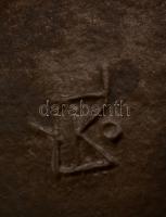 Pál Ferenc(1914-2008) kerámia fali tál, kézzel festett, jelzett, hátoldalon apró lepattanással, 22x2...