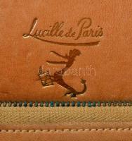 2 db dekoratív női kígyóbőr táska, barna és fekete színben, a barna kopottasabb állapotban, 26x22x10...