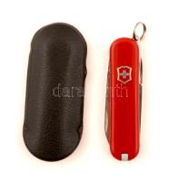 Victorinox többfunkciós svájci kis bicska, tokban, összecsukva h: 5,5 cm