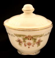 Zsolnay kávés csésze fedéllel, kézzel festett, jelzett, hibátlan, m: 8 cm, d: 8 cm.