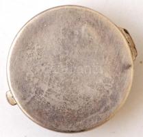 Ezüstözött kis gyógyszertartó dobozka, d: 4 cm, m: 1 cm