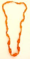 Dekoratív borostyán nyaklánc, h: 68 cm