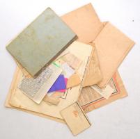 1860-2008 Vegyes nyomtatvány- és okmánytétel (fotók, okmányok, ellátási jegyek, egy rézkarc) / mixed...