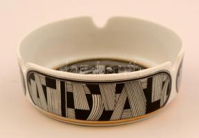 Hollóházi Szász Endre által tervezett mintával díszített porcelán hamutál, jelzett, hibátlan, 10x3,5...