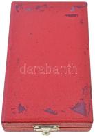 1985. "Munka Érdemrend" arany fokozata, aranyozott, zománcozott Br kitüntetés mellszalagon...