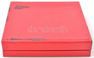 Madarassy Walter (1909-1994) 1960. "Jáky József emlékérem" Br emlékérem eredeti dísztokban...