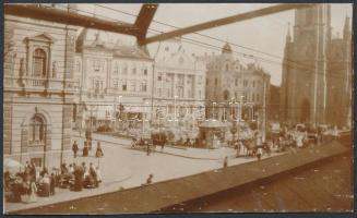 1915 Újvidék főtere az Erzsébet Szálló ablakából, a Szerbia elleni hadjárat idején. Hátoldalon feliratozva  / Novi Sad main square during the Serbian campaign of World War I 6.5×10.5 cm