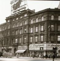 1966 Budapest, VI. kerületi épületek, 5 db szabadon felhasználható vintage negatív, tasakon felirato...