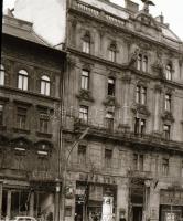 1966 Budapest, VI. kerületi épületek, 5 db szabadon felhasználható vintage negatív, tasakon felirato...
