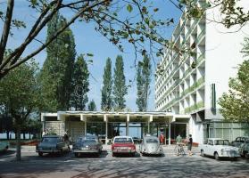 1967 Siófok, Hotel Hungária és Hotel Lidó, 4 db szabadon felhasználható vintage negatív, 6x8 cm
