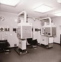 1982 Budapest, Bem mozi külső-belső felvételei, 7 db szabadon felhasználható negatív, 6x6 cm