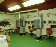 1984 Budapest, Mátra mozi belső felvételei, 11 db szabadon felhasználható negatív, 6x7 cm