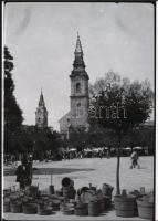 cca 1929 Piac Kecskemét főterén, Kerny István (1879-1963) üveglemez negatívjairól készült 2 db mai n...