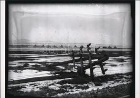 1931. február 14. Gárdony, a vihar által kidöntött távíróvonalak javítása, Kerny István (1879-1963) ...