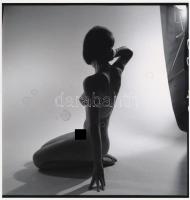 cca 1975 Buborékos képek, 2 db finoman erotikus fénykép, korabeli negatívokról készült mai nagyítások, 25x18 cm / 2 erotic photos, 25x18 cm