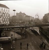 cca 1969 Budapest, Baross téri felüljáró felvételei, 12 db negatív, 6x6 cm