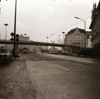 cca 1969 Budapest, Baross téri felüljáró felvételei, 12 db negatív, 6x6 cm