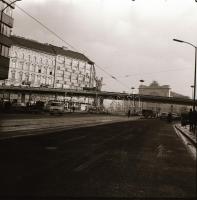 cca 1969 Budapest, Baross téri felüljáró felvételei, 12 db negatív, 6x6 cm