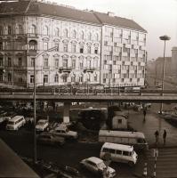 cca 1969 Budapest, Baross téri felüljáró felvételei, 12 db negatív, 6x6 cm