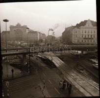 cca 1969 Budapest, Baross téri felüljáró felvételei, 12 db negatív, 6x6 cm