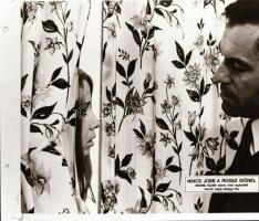 ,,Nincs szebb a rossz időnél" című film állóképei, 30 db negatív, ezekről készültek a mozik elő...