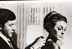 ,,Diploma előtt" című film állóképei, 26 db negatív, ezekről készültek a mozik előcsarnokában k...