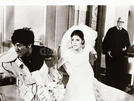 ,,Diploma előtt" című film állóképei, 26 db negatív, ezekről készültek a mozik előcsarnokában k...