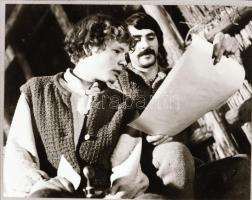 ,,A hóhér testvére" című film állóképei, 20 db negatív, ezekről készültek a mozik előcsarnokába...