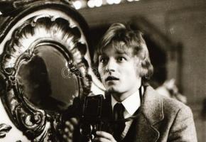 ,,Hogyan felejtsük el életünk legnagyobb szerelmét?" című magyar film állóképei, 25 db negatív,...