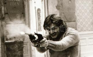 ,,Hogyan felejtsük el életünk legnagyobb szerelmét?" című magyar film állóképei, 25 db negatív,...