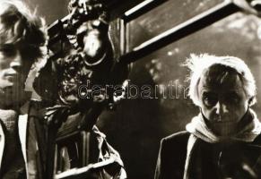 ,,Hogyan felejtsük el életünk legnagyobb szerelmét?" című magyar film állóképei, 25 db negatív,...