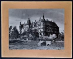 Güstrowi kastély, nagyméretű fotó kartonra kasírozva, jelzett, 29x39 cm