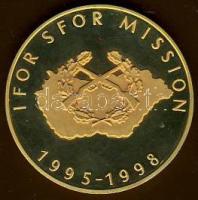 1995-1998. IFOR-SFOR misszió aranyozott emlékérem, eredeti díszdobozban T:PP