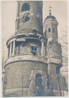 1915 A harcokban megsérült zimonyi Milleniumi emlék (Hunyadi-torony) a Szerbia elleni hadjárat idején, eredeti fotó a hátoldalán feliratozva /  the damaged Zemun monument during the Serbian campaign of WWI, original photo, 11×8 cm