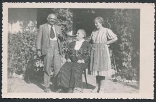 1939 Zsadányi református lelkészlak, hátoldalon feliratozott fotólap, 9x14 cm