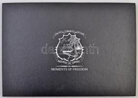 Éremtartó tálca "Republic of Liberia-Moments of freedom" érmék tárolására 24db férőhellyel