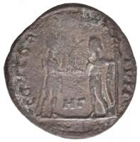 Római Birodalom / Heraclea / Maximianus 295-296. AE3 (1,87g) T:2-
Roman Empire / Heraclea / Maximia...