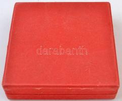 ~1970-1980. "XX. Kerületi Tanács - Társadalmi munkáért" Br díjplakett, eredeti tokban (96m...