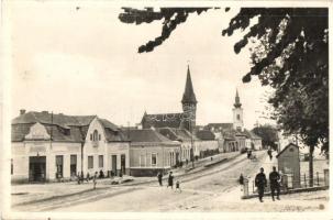 Szászrégen, Reghin; Kereszt utca, templomok / street, churches (EK)