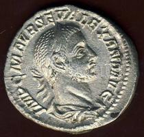 Alexander Severus 222-235 Denar Ag 3,11g T:1-/2+