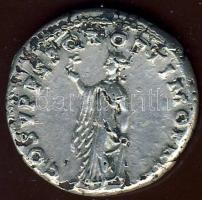 Traianus 98-117 Denar Ag 2,35g T:2/2- verési hibával