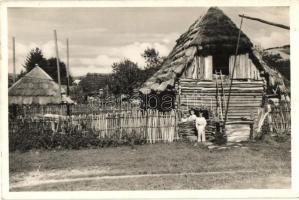 Verecke, Falurészlet, Magyar Turista Egyesület kiadása / village