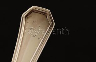 Ezüst(Ag) kagylós kaviáros kanál, jelzett, h: 12,3 cm, nettó: 23,4 g