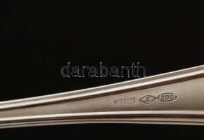 Ezüst(Ag) kagylós kaviáros kanál, jelzett, h: 12,3 cm, nettó: 23,4 g