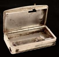 Ezüst(Ag) öngyújtó, szerkezet nélkül, jelzett, 5,7x3x1,2 cm, nettó: 45,7 g