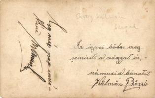 1930 Szeged, Díszfelvonulás Horthy Miklós előtt Shvoy Kálmán tábornok vezetésével, Horthy dombormű f...