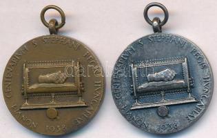 1938. "XXXIV. Nemzetközi Eucharisztikus Kongresszus" kétoldalas Br medál (20mm) + 1938. &q...