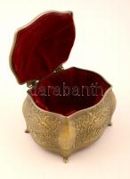 Réz ékszertartó dobozka, belsejében bársony béléssel, jó állapotban, 13x10x9 cm