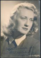 1943 Simor Erzsi (1913-1977) színésznő dedikált fotója, 15x10 cm.